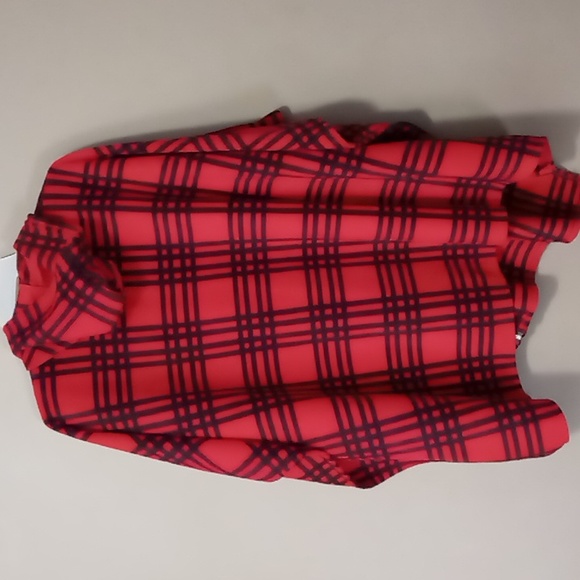 Le Moda Red/Black Plaid Full Zip, Hooded, Double Pocket, Poncho One Size - Picture 3 of 6